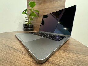 Macbook Pro 13 2019 16GB RAM - 12