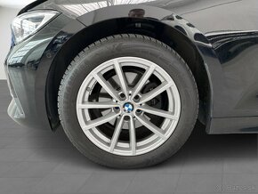 BMW 320d xDrive Automat Touring  r.2019 140 kW  SUPER STAV - 12