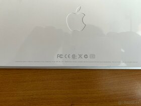 iMac 27-inch Mid 2011 - 12