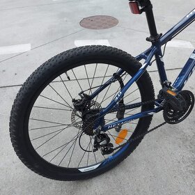 Predám nový horský bicykel Kross Hexagon 14" 3,0 26" kolesa - 12