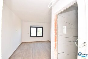 ☀ Rogoznica(HR) – Luxusný apartmán 101m2 s výhľadom na more  - 12