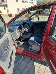 Renault Scenic - 12