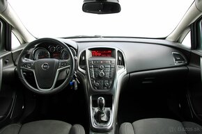 OPEL Astra 1,6 T 132 kW - 12