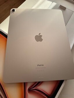 13-palcový iPad Air (M2) - 12