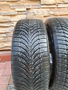 Celoročné pneu Vredestein 2ks/ Zimné pneu Nexen 2ks 185/55 - 12