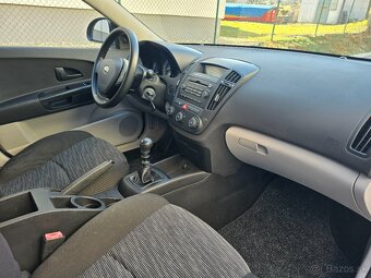 Kia Ceed 1.6benzin 97400km 1.majiteľovi,slovenské auto - 12