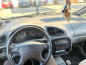 VOLKSWAGEN SHARAN 1.9 TDI - 12