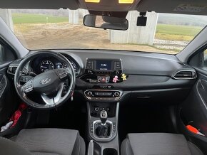 Hyundai i30 kombi comfort plus 1,6 crdi 85 kw, r.3/2019 - 12