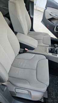 Volkswagen Passat 2.0 TDI - 12