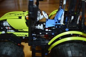 predam LEGO 8284 traktor - 12