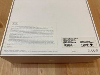 Apple iPad 1st A1219 16GB Wi-Fi Retina - 12