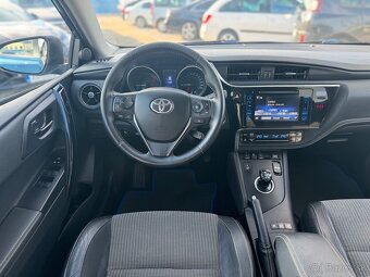 Toyota Auris 1.8 I VVT-i HybridSD Executive - 12