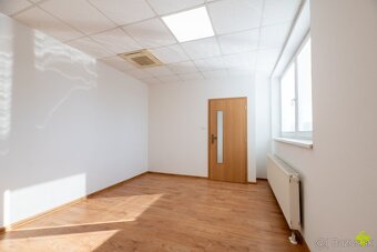 Svetlý 3-izbový byt na predaj – 80 m² - 12