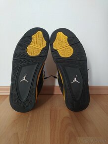 Jordan 4 Yellow Thunder - 12