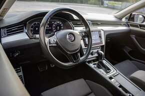 Volkswagen Passat Variant 2.0 TDI Highline DSG - 12