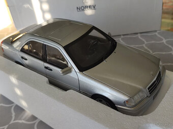 1:18 modely 1 - 12