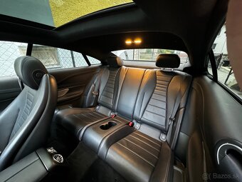 Mercedes E200 4matic COUPE - 12