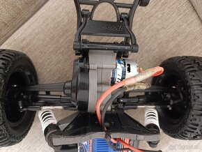 Traxxas Rustler VXL 1:10 - 12