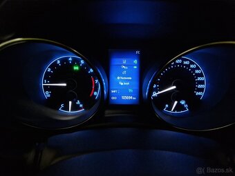 Toyota Auris Combi Freestyle Full LED (BiLED) 1.6 97kW benzí - 12