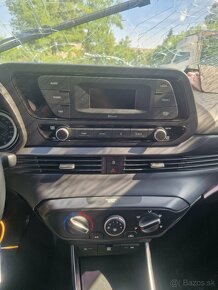 Hyundai i20 1.2i Comfort, 2021, 1.MAJITEL, 22Tkm - 12