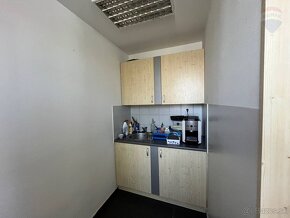 PRENÁJOM Komerčných priestorov cca 220 m2 Prievidza - 12