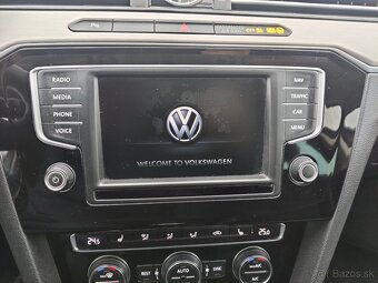 VW Passat - 12