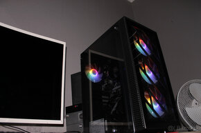 Herny PC RGB - 12