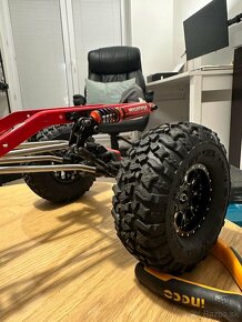 RC Crawler 1:10 TOYOTA LC70 - 12