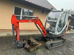 Iveco Eurocargo sklapač a minibager Wacker Neuson - 12