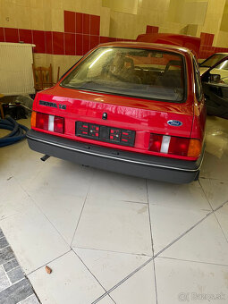 Ford SIERRA 1600 - 12