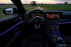 Mercedes E220d Avantgarde 9G DPH MULTIBEAM BURMESTER PANO - 12