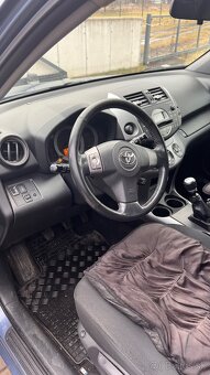 Toyota RAV4 - 12