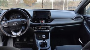 Hyundai i30 GO - 12