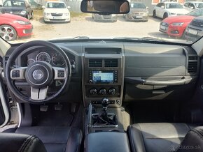 Jeep Cherokee 2.8 CRD Sport, 147kW, M6, 5d. - 12