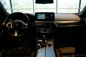 BMW Rad 5 Touring 540d m xDrive A/T - 12