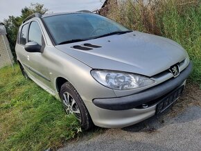 Peugeot 206 SW predná kapota - 12