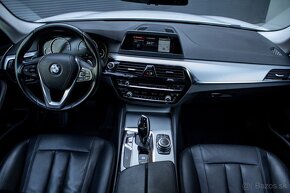 BMW Rad 5 530d xDrive A/T - 12