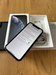 iPhone XR 64 gb black - komplet príslušenstvo, záruka - 12