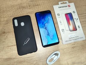 Samsung Galaxy A20e dual SIM – super stav s príslušenstvom - 12