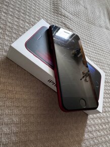 iPhone SE 2022 (product red) - 12