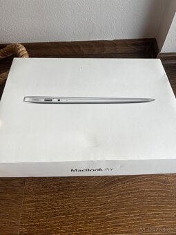 MacBook Air (2017) - 12