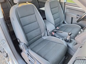 Volkswagen Touran 1.6TDi Comfortline NAVI, HF - 12