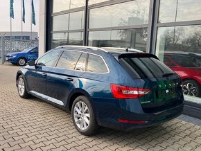 Škoda Superb Combi 2.0 TDI  DSG rok 2021 nízky najazd km - 12