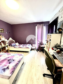 Reality KOMPLEX s.r.o. ponúka na PREDAJ pekný 3 izbový byt v - 12