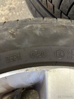 Predám originál VW elektróny 5x112 R17 s letnými pneu 235/45 - 12