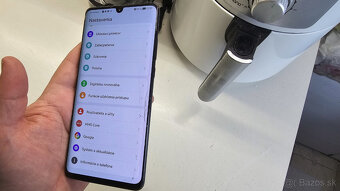 Huawei P30 Pro - jemná puklina na lcd - 12