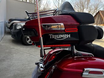 Triumph Rocket III TOURING - 12