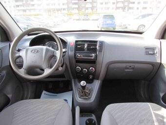 Hyundai Tucson 2.0 CVVT Dynamic - 12