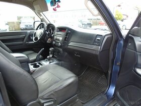 Mitsubishi Pajero 3.2 DI-D A/T Intense+ - 12