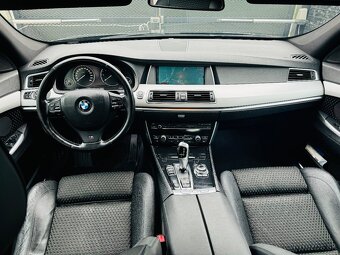 BMW 530 xDrive GT Luxury 180kw - 12